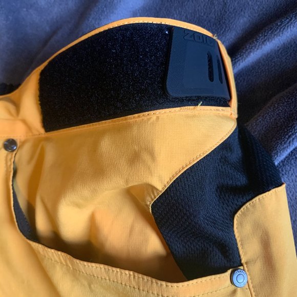 Zoic mountain bike shorts, size 3xl, great cond.velcro waist, many pockets - Picture 2 of 6